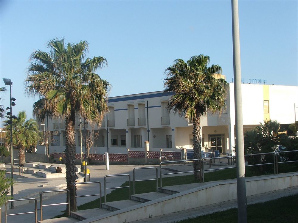 Hotel Vittorio Portopalo Di Capo Passero Exterior foto
